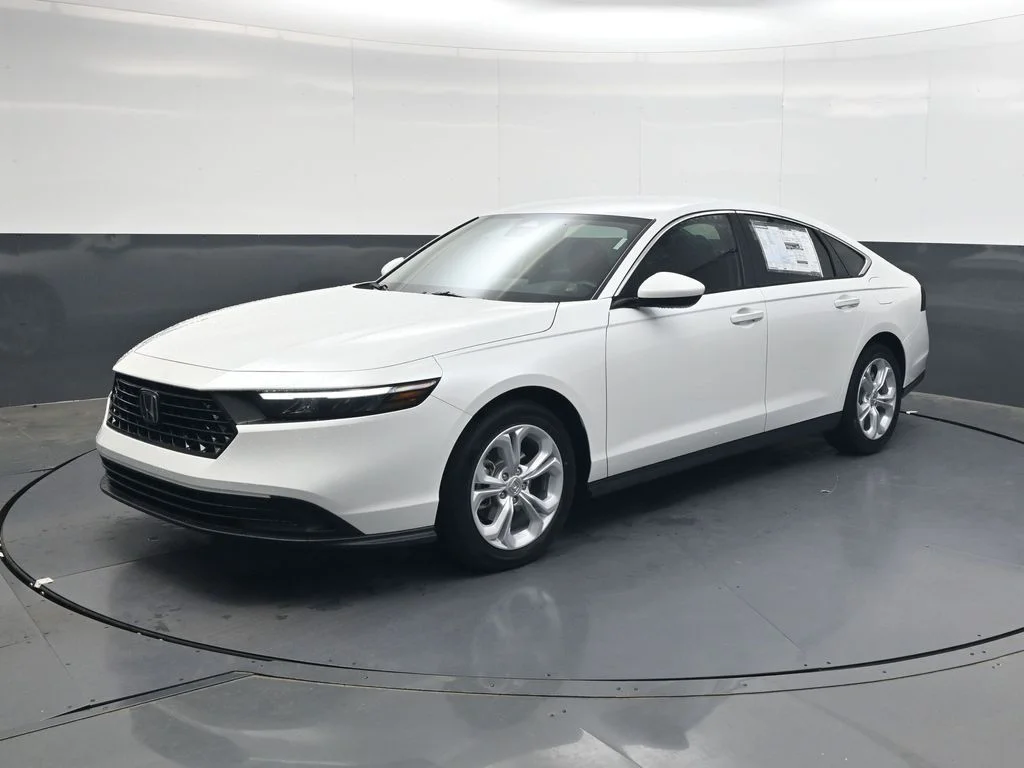 New 2026 Platinum White Pearl Honda LX image 8