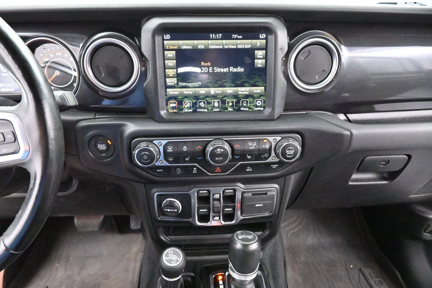 Used 2022 Sarge Green Clearcoat Jeep Unlimited Sahara Altitude image 20
