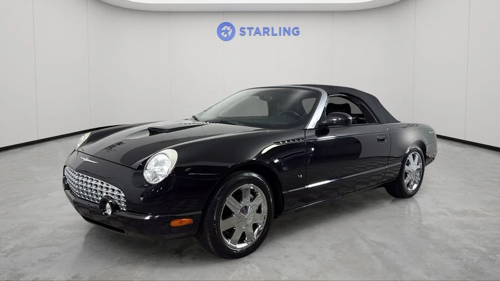 Used 2003  Ford Deluxe image 45