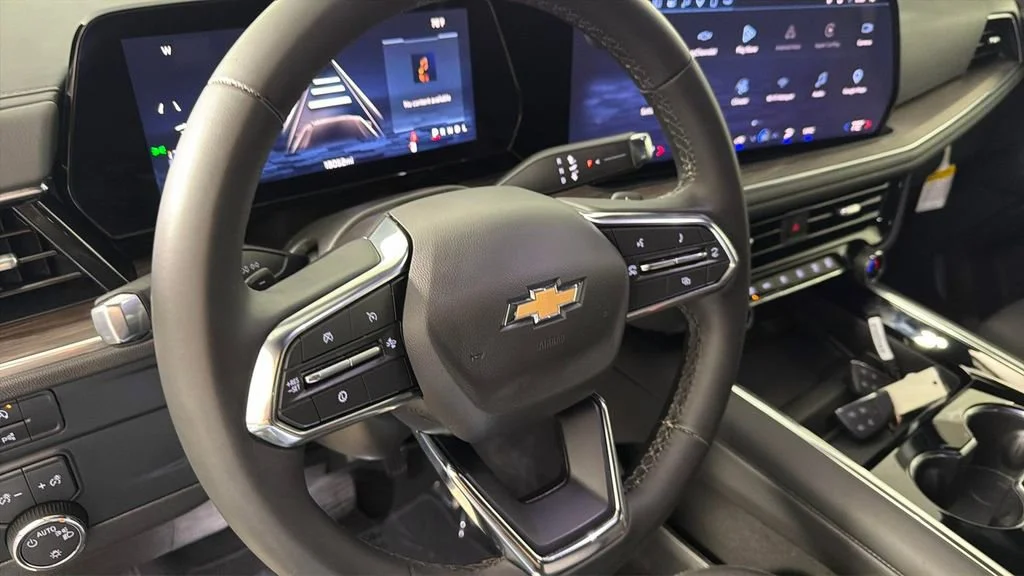 Used 2025 Black Chevrolet LS image 26