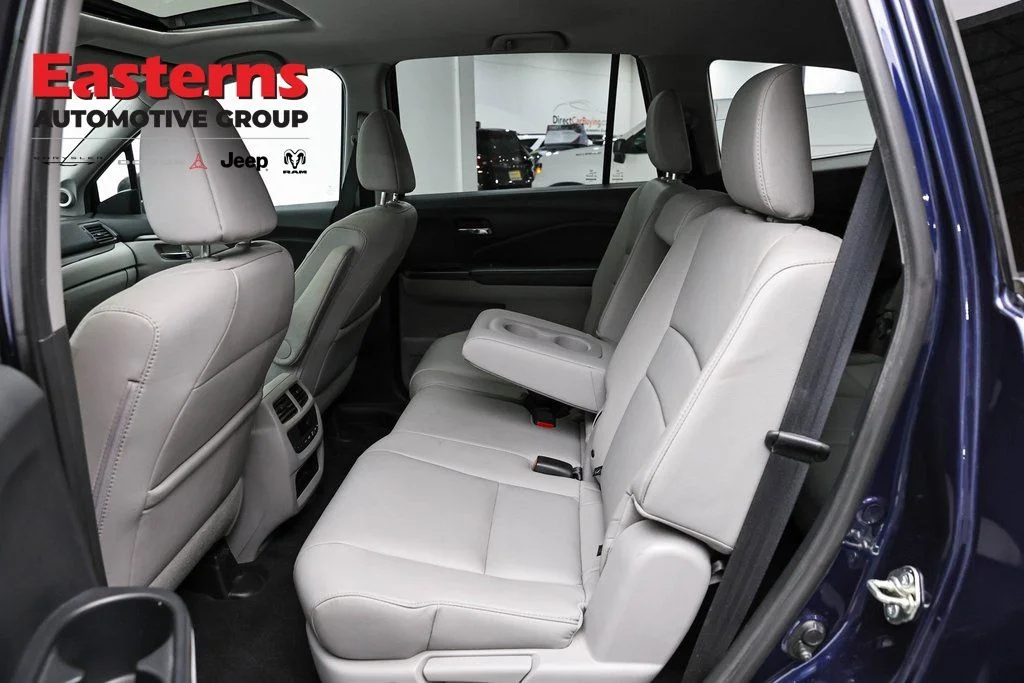 Used 2017 Blue Honda EX-L image 20