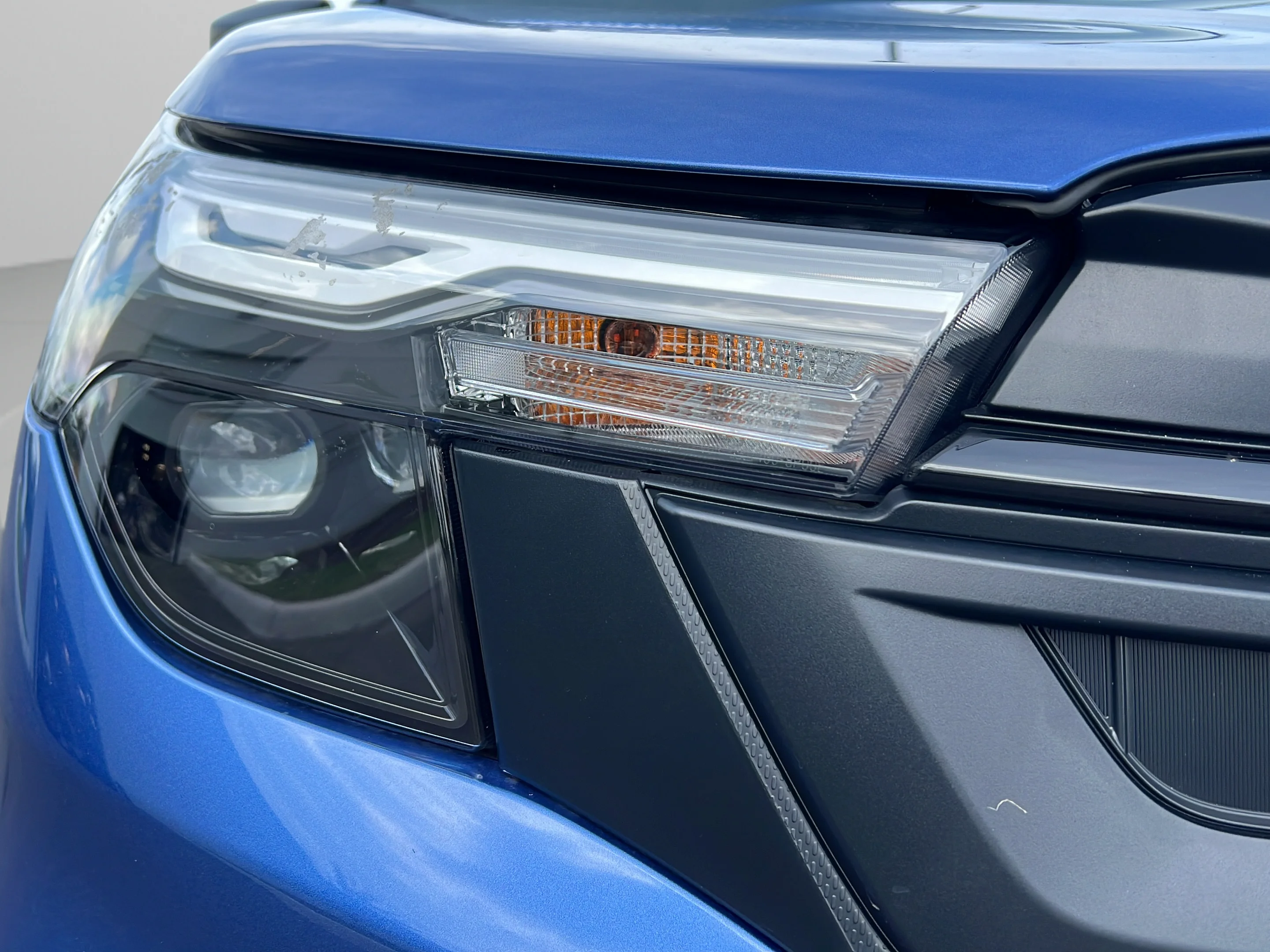 Used 2026 Daybreak Blue Pearl Subaru Base image 9