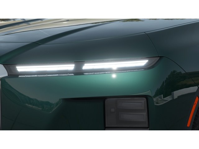 New 2027 Vancouver Green Metallic BMW  image 6
