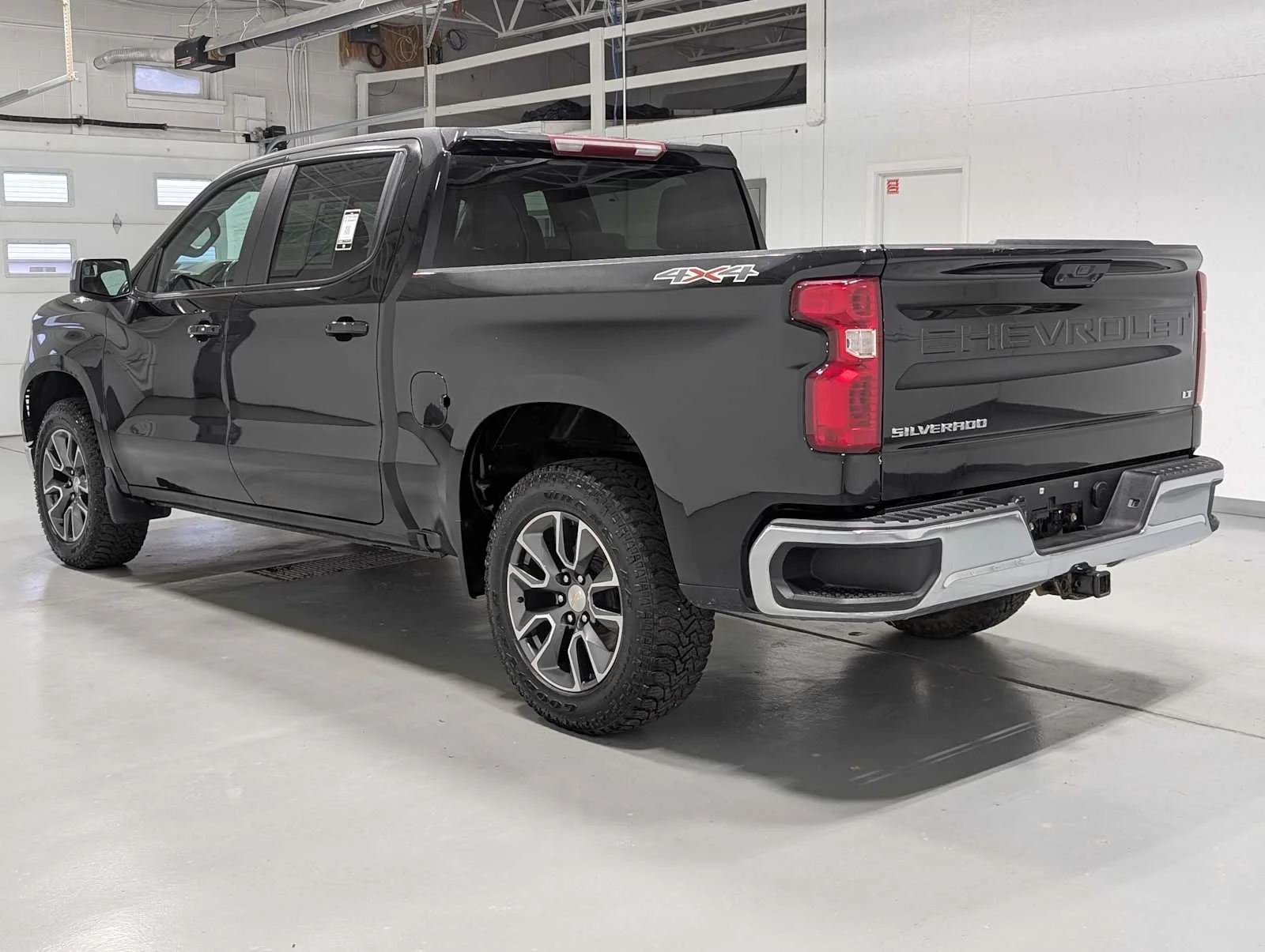 Used 2022 Black Chevrolet LT image 11
