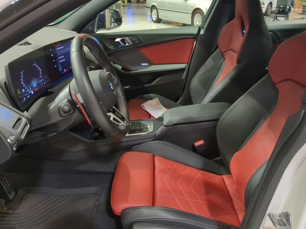 2025 BMW 2 Series M235 - Photo 17