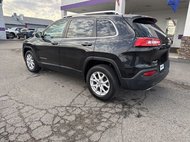 Used 2015 Black Jeep Latitude image 6