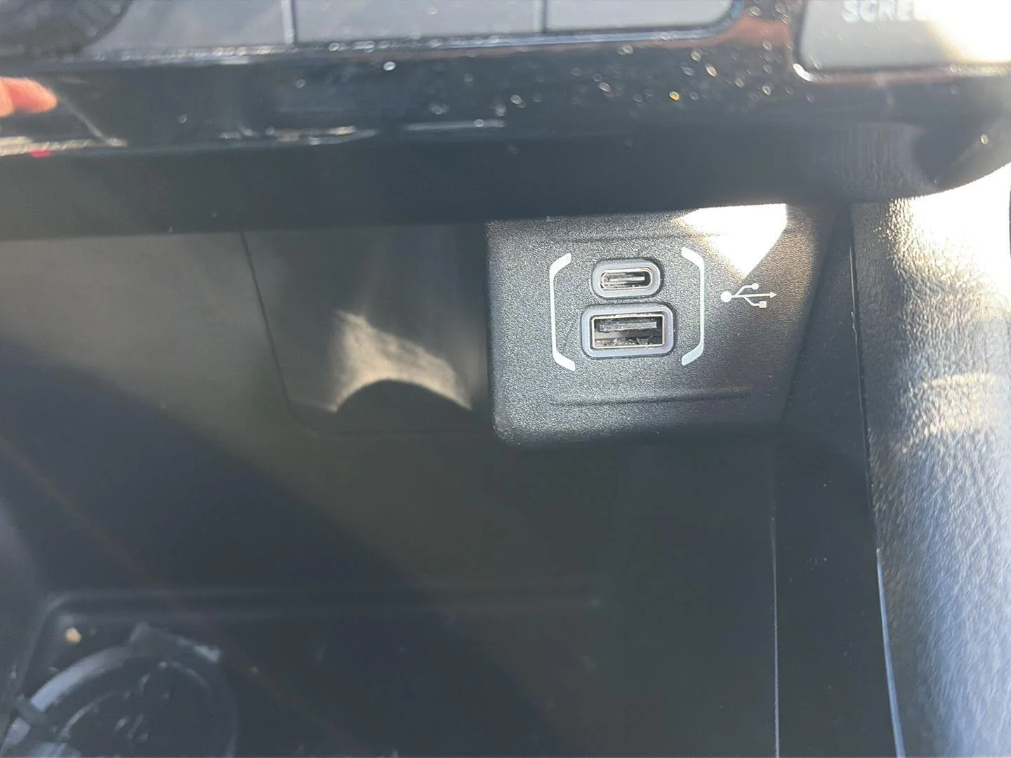 Used 2024 Baltic Gray Metallic Clearcoat Jeep Limited image 19