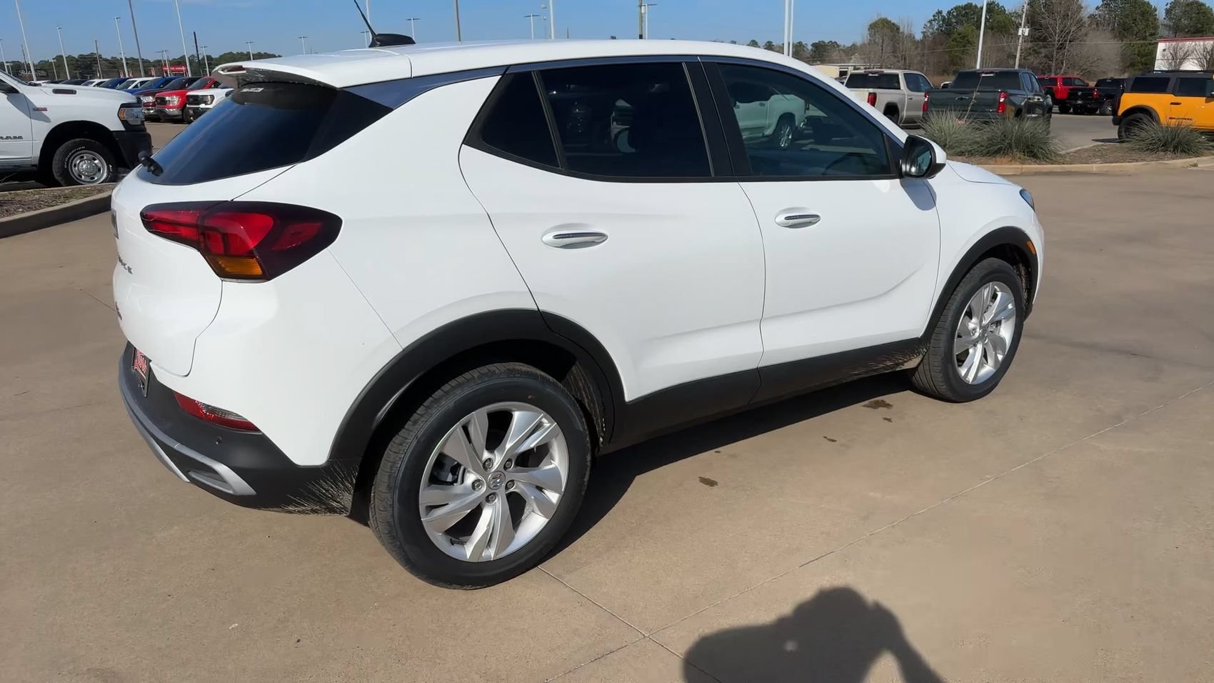 New 2026 Summit White Buick Preferred image 9