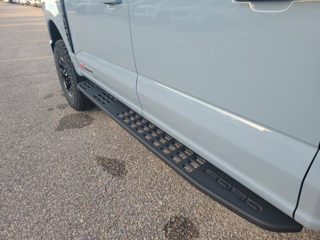 New 2027 Gray Metallic Ford Lariat image 7