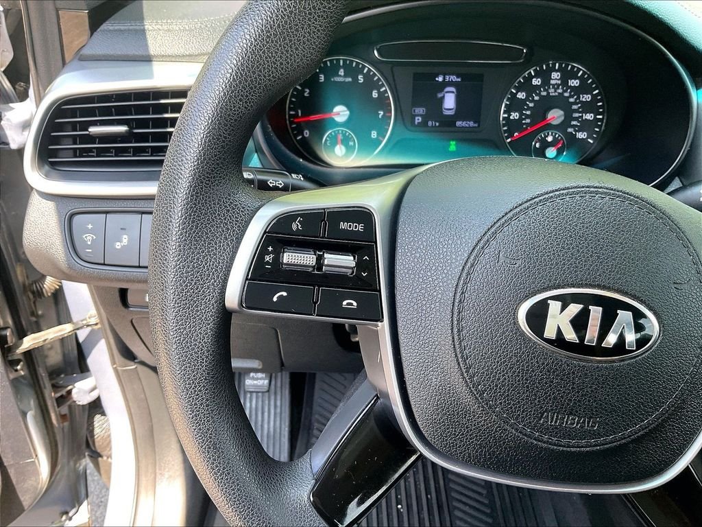 Used 2020 Silver Kia LX image 23
