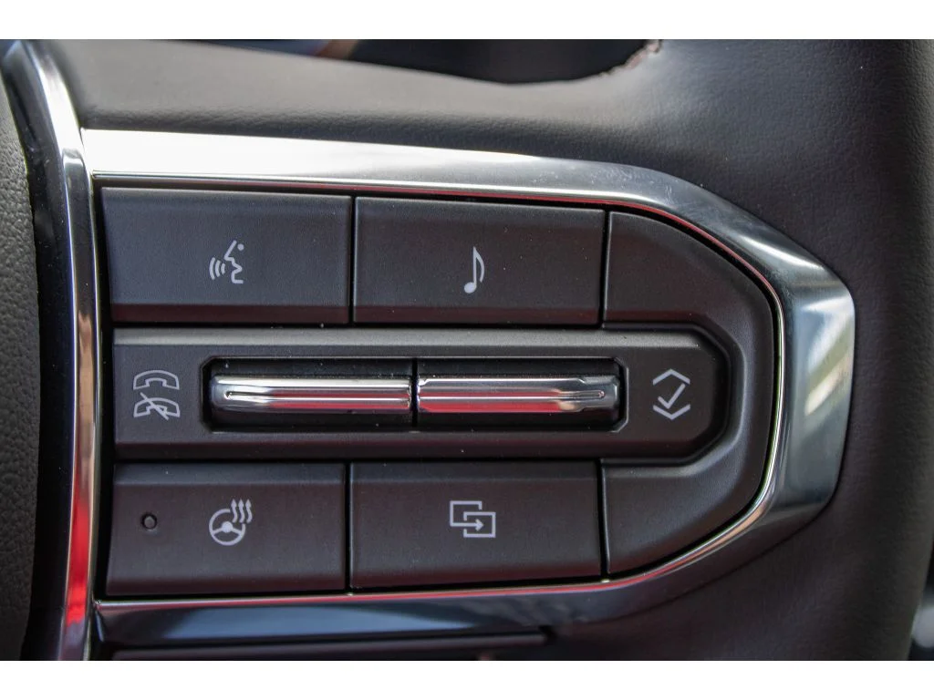 New 2026 GLACIER METALLIC GMC 4WD Denali image 39