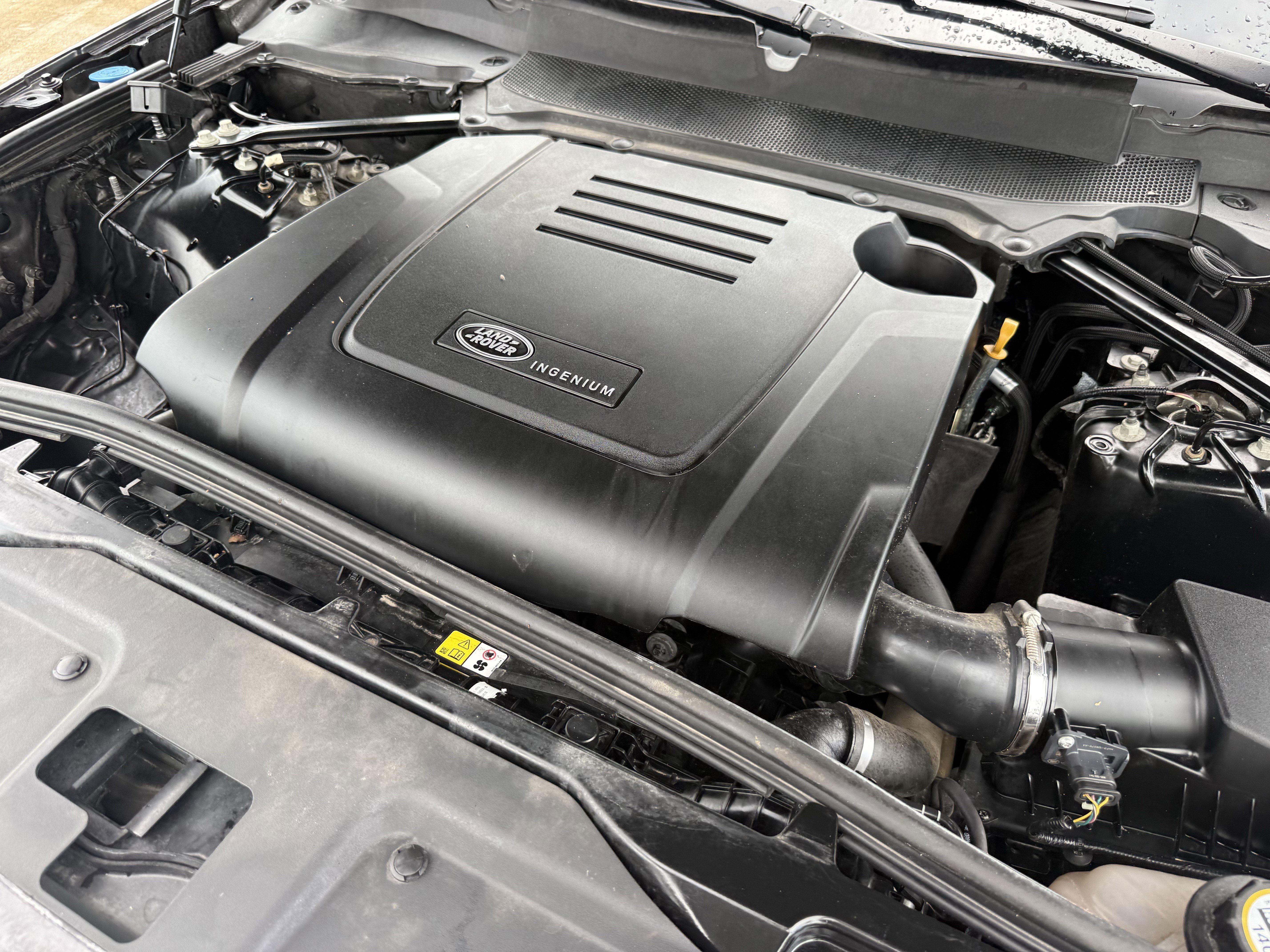 Used 2024 Black Land Rover S image 33
