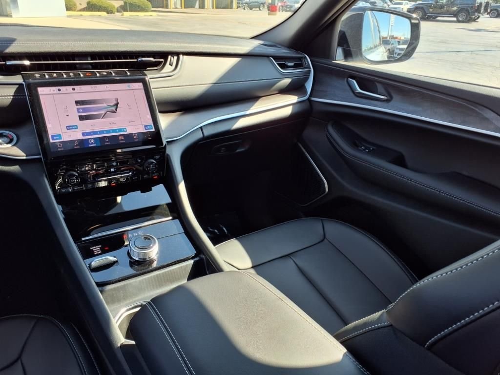 2025 Jeep Grand Cherokee Limited - Photo 13