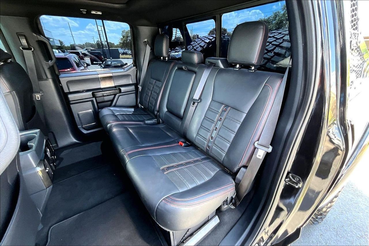 Used 2022 AGATE BLACK Ford LARIAT image 25