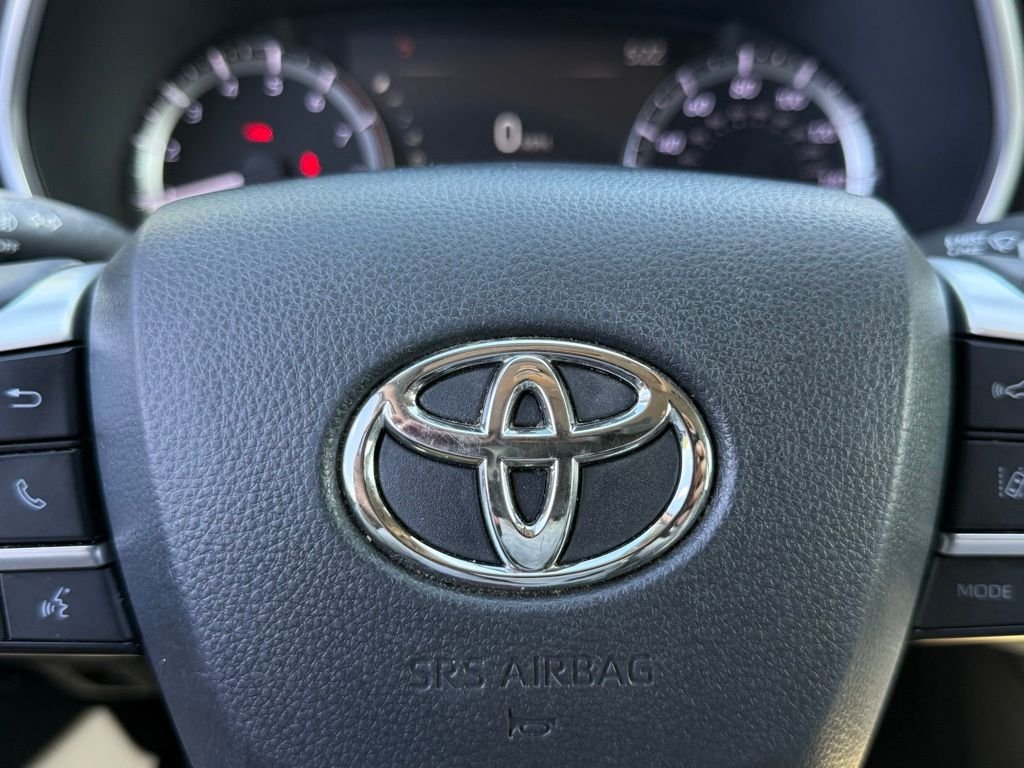 Used 2023 Beige Toyota XLE image 29