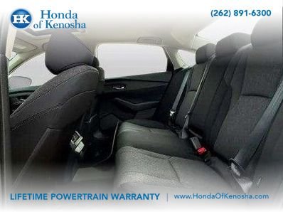 New 2026 Platinum White Pearl Honda SE image 11