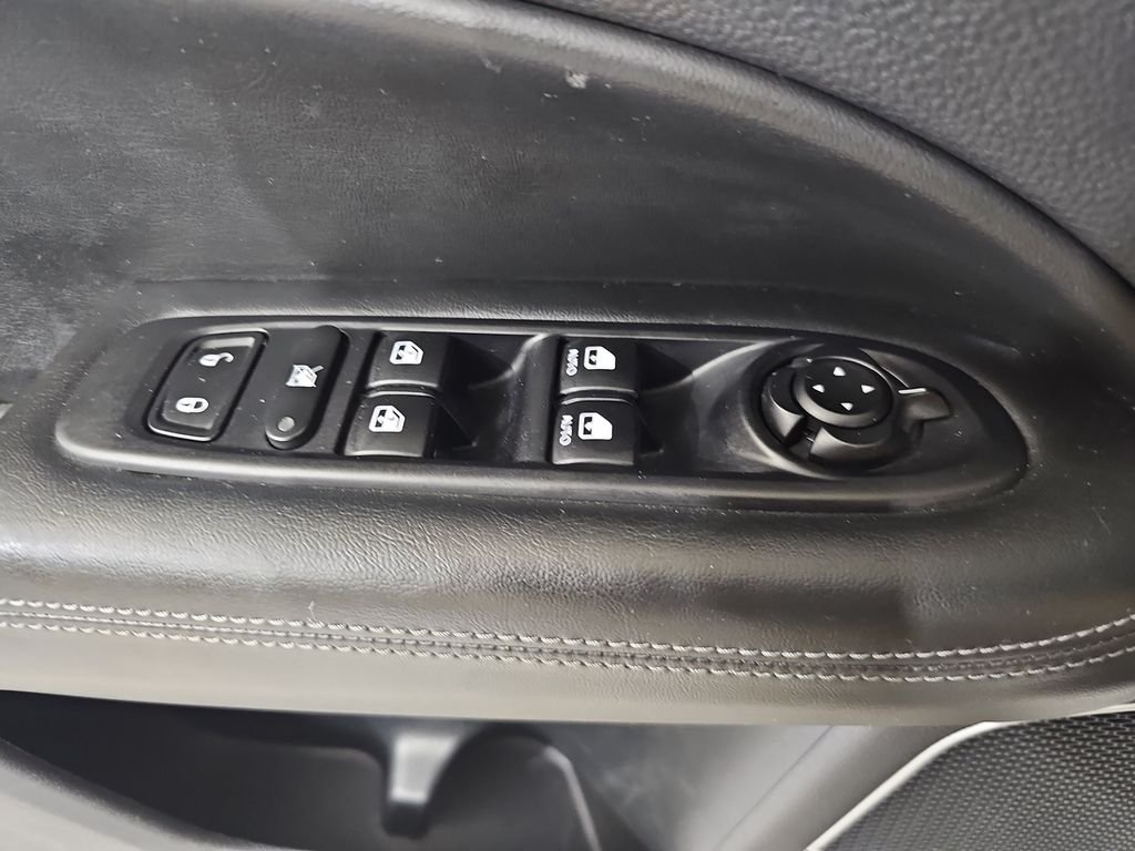 Used 2020 White Jeep High Altitude image 30