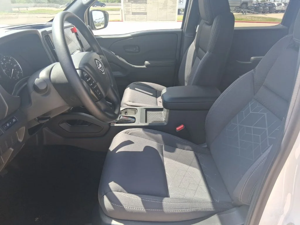 New 2026 Glacier White Nissan Crew Cab SV image 21