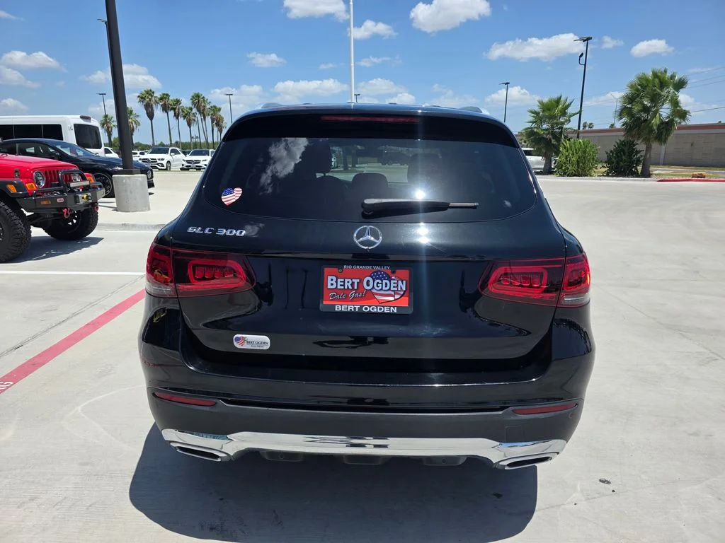 Used 2021 Black Mercedes-Benz GLC 300 image 6