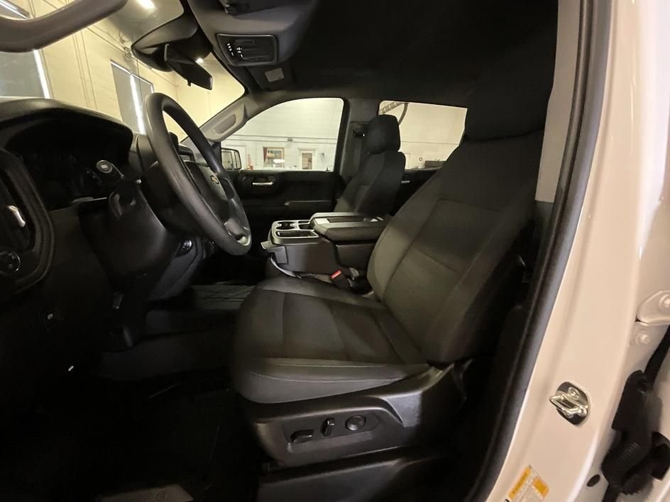 Used 2026 White Chevrolet Custom image 4