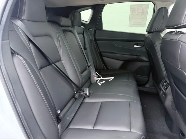 Used 2025 White Nissan SL image 22