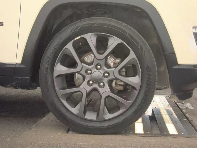 Used 2021 White Clearcoat Jeep 80th Anniversary image 22