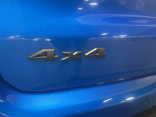 New 2026 Hydro Blue Pearl-Coat Exterior Paint Jeep Limited image 5
