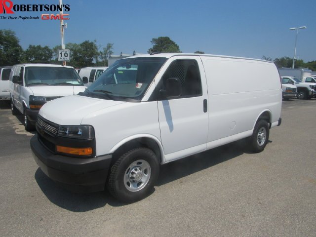 2025 Chevrolet Express Cargo