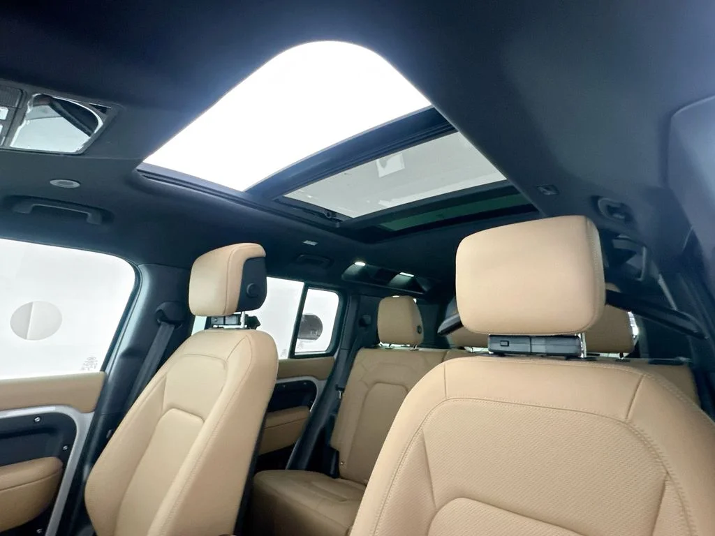 New 2026 Borasco Grey Land Rover X-Dynamic SE image 22