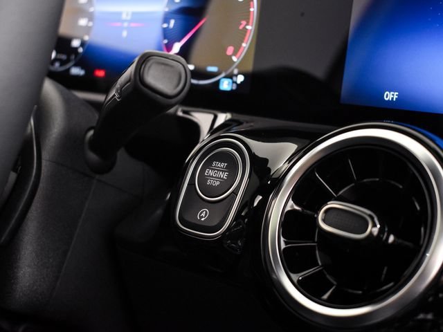 New 2026 Polar White Mercedes-Benz GLA 250 image 69