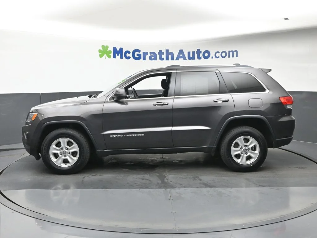 Used 2016 Gray Jeep Laredo image 23