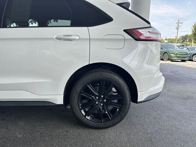Used 2020 White Ford ST Line image 10