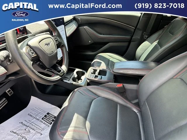 Used 2025 Black Ford Premium image 19