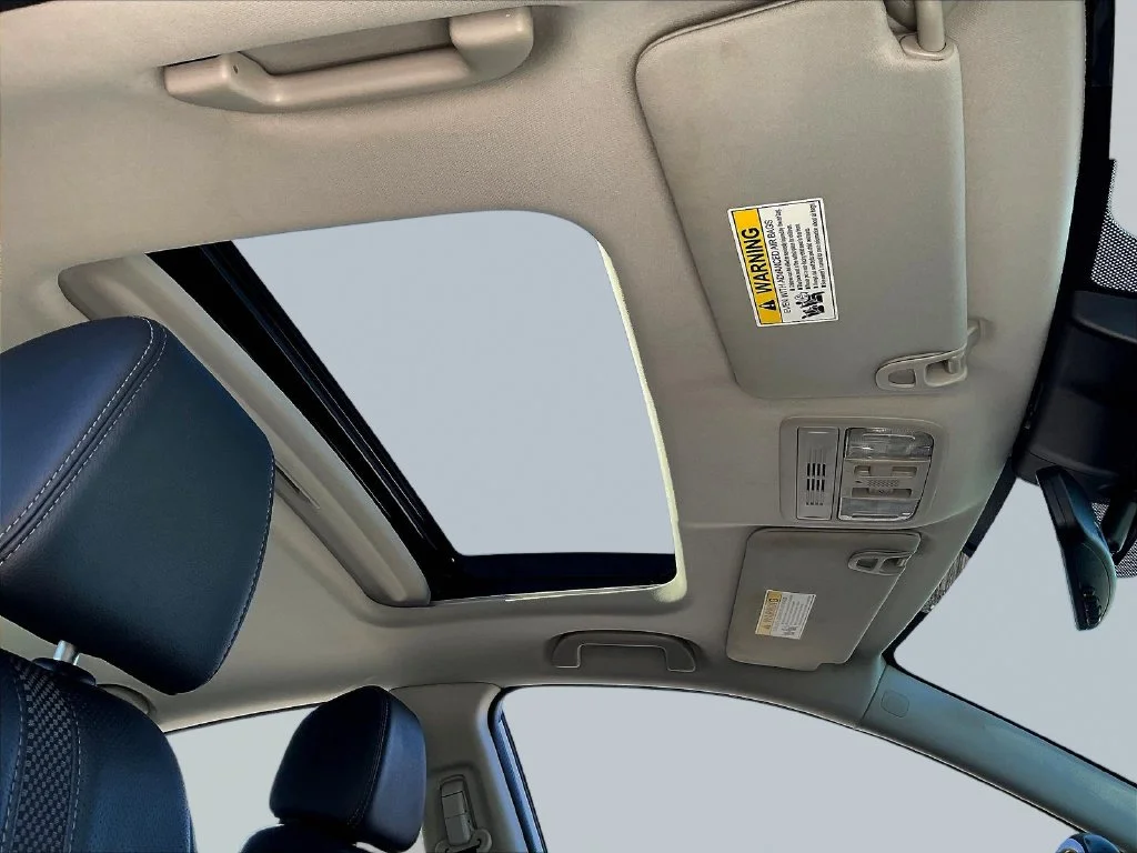 Used 2020 White Honda Touring image 27