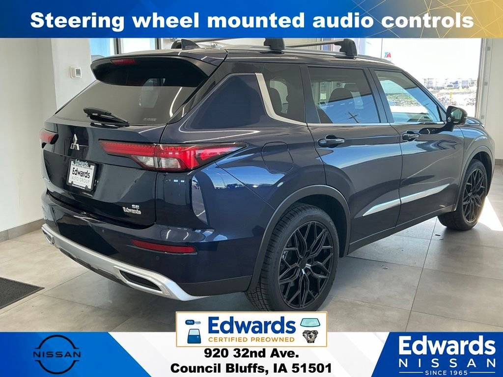 Used 2022 Blue Mitsubishi SE image 10
