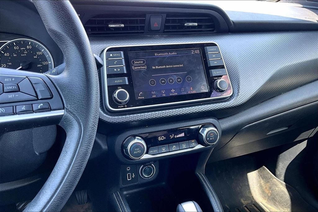 Used 2018 Silver Nissan SV image 6
