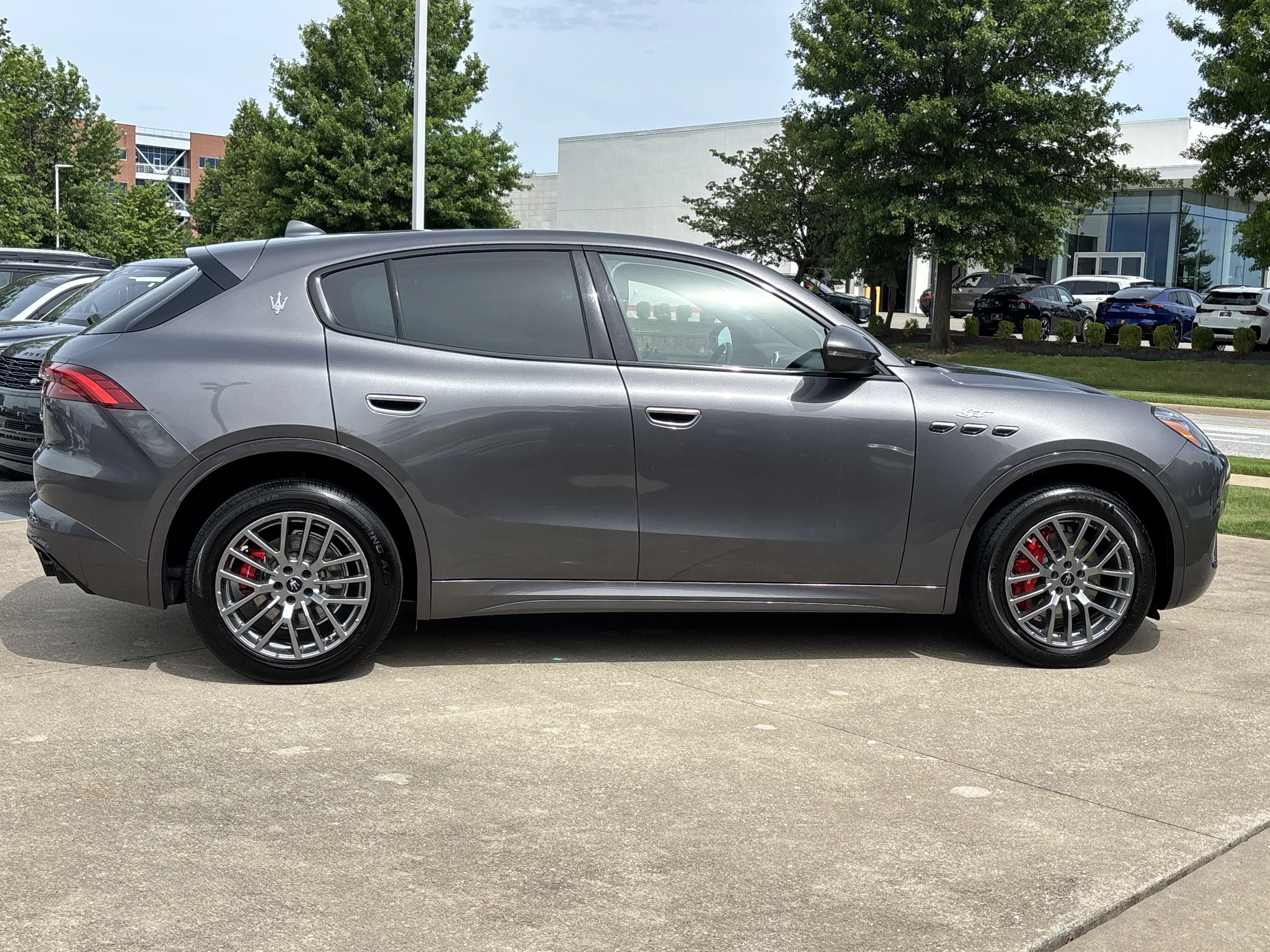Used 2023 Grigio Lava Metallic Maserati GT AWD image 2