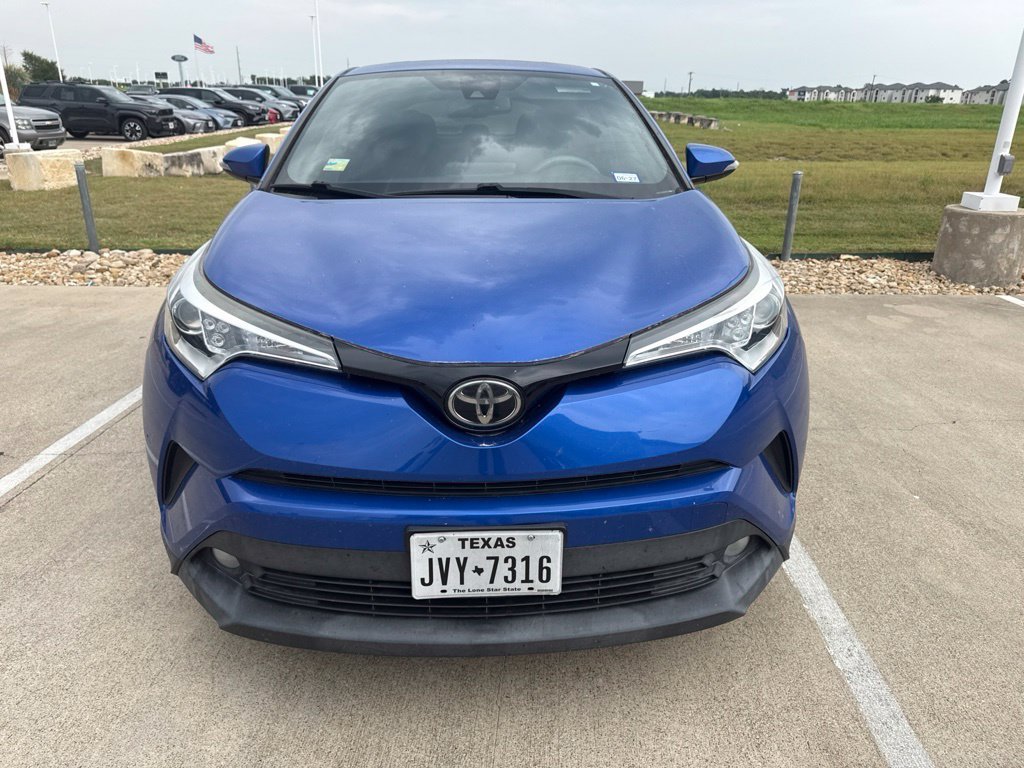 Used 2018 Blue Toyota XLE Premium image 6