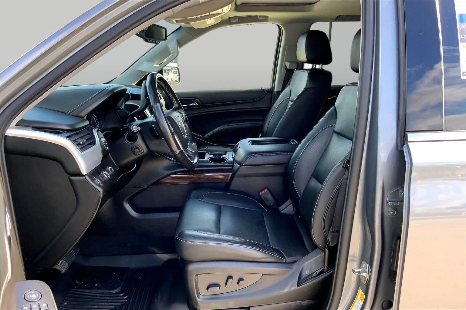 Used 2019 Satin Steel Metallic GMC SLT image 8