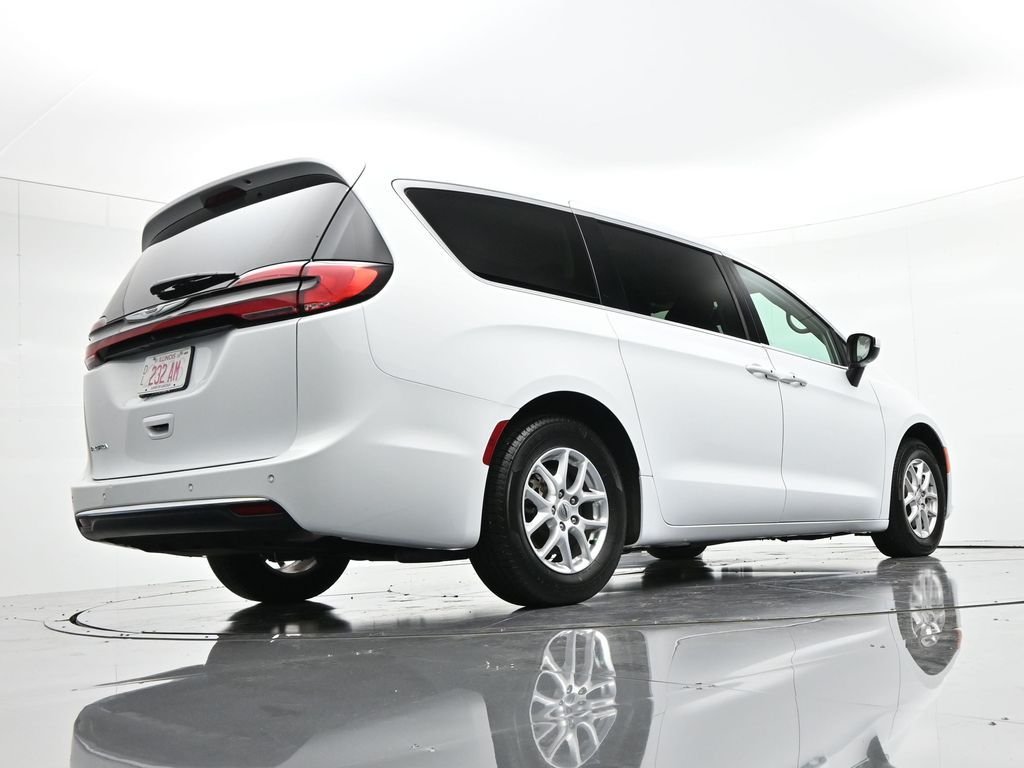 2023 Chrysler Pacifica Touring L - Photo 34