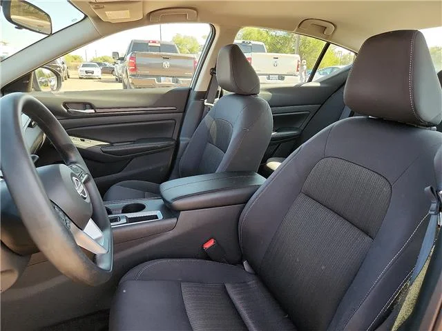 Used 2025 Gray Nissan SV image 11