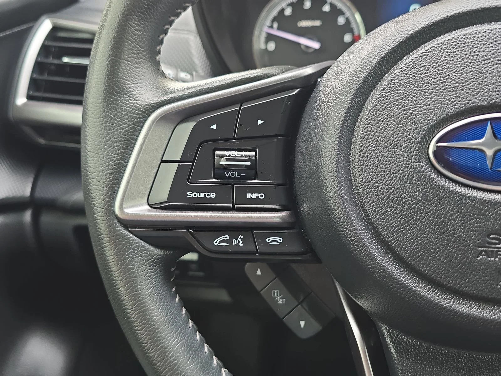 Used 2023 Gray Metallic Subaru Touring image 19