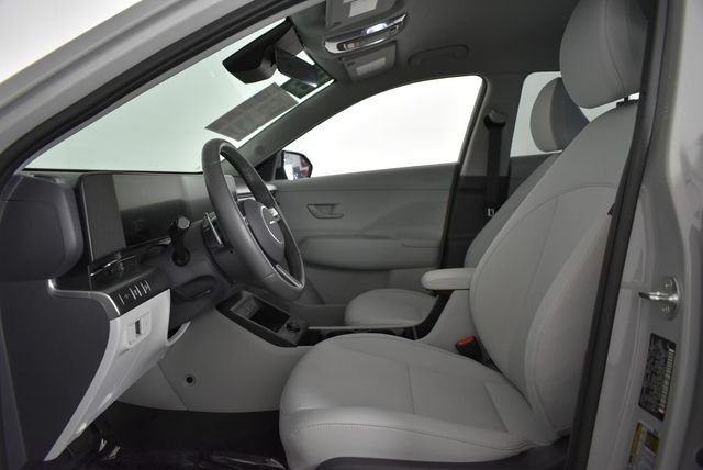 2025 Hyundai Kona SEL Convenience - Photo 31