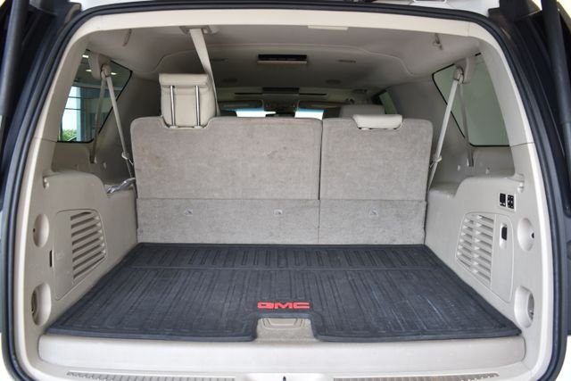 Used 2018 White GMC Denali image 9