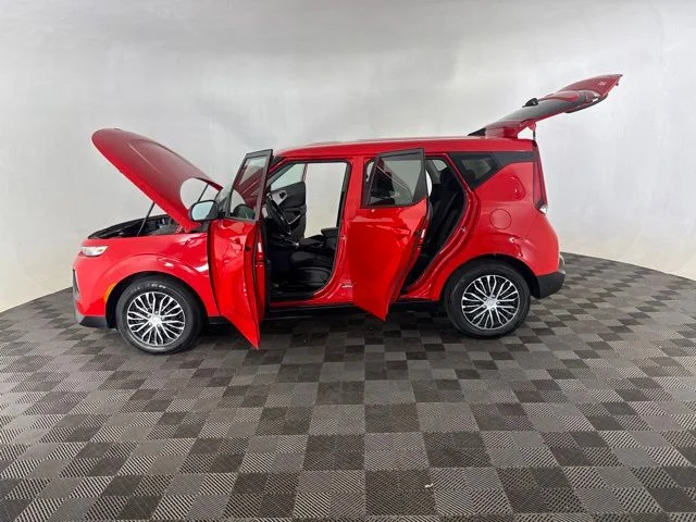 Used 2021 Red Kia LX image 11