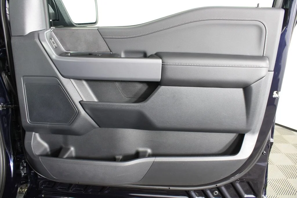 New 2026 Antimatter Blue Metallic Ford XLT image 8