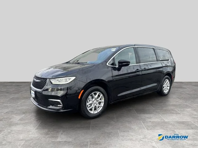 2026 Chrysler Pacifica Select's photo