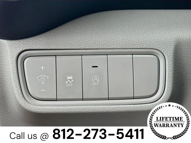 Used 2025 Red Kia LX image 10