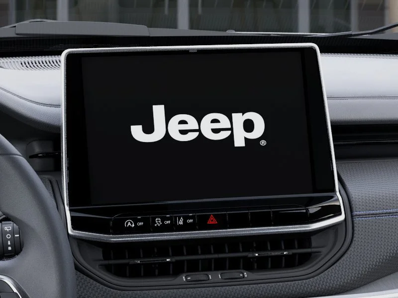New 2026 Silver Zynith Metallic Clearcoat Jeep Latitude Altitude image 18