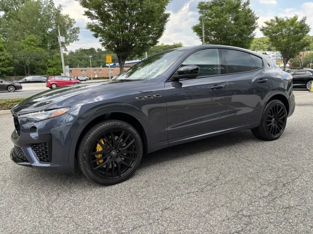 Used 2022 FUORISERIE-BLU SOFISTICATO Maserati Modena ~ RARE !! FUORISERIE-BLU SOFISTICATO !!! image 3